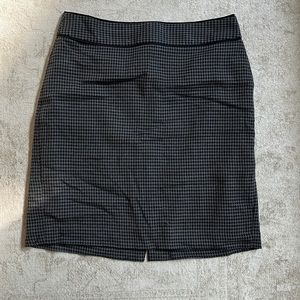 Banana republic grey/black houndstooth miniskirt